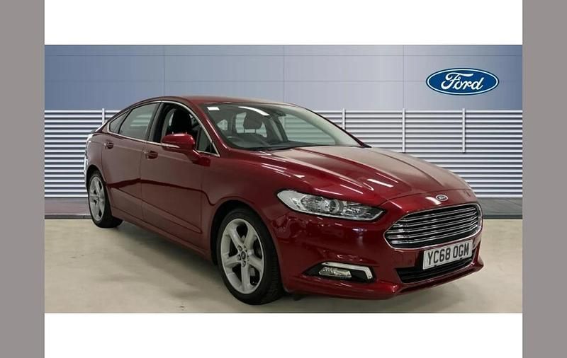 Used Ford Mondeo Titanium 150 HP (110 kW) 2018 Red Hatchback