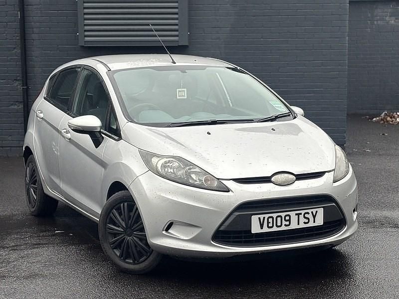 Used Ford Fiesta Style 82 HP (60 kW) 2009 Silver Hatchback