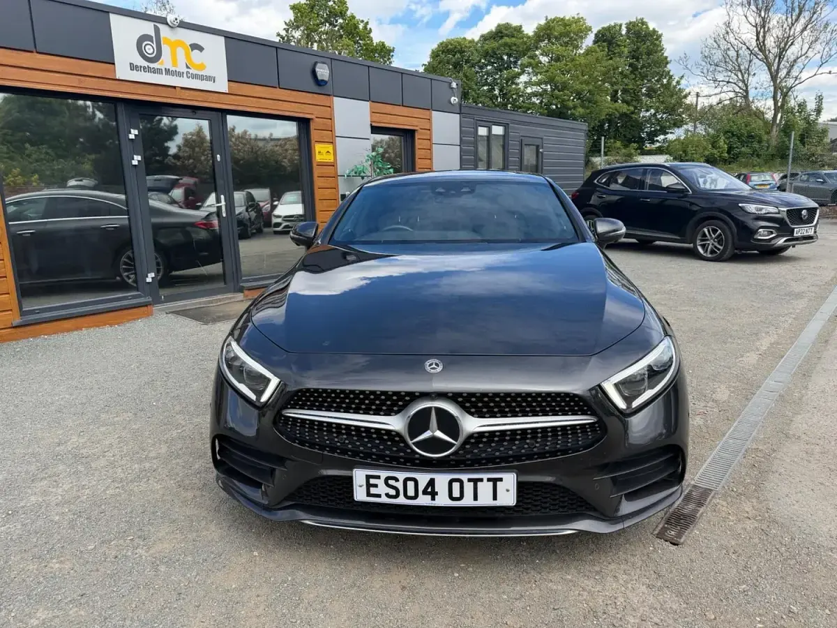 Usado Mercedes CLS400 AMG Line Premium Plus 340 HP (250 kW) 2019 Cinzento Coupé