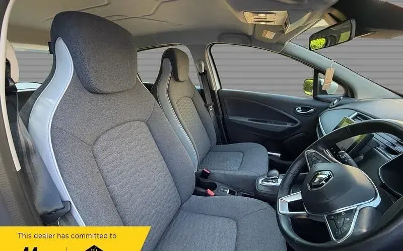 Used Renault Zoe Iconic 100 kW (136 HP) 2021 Hatchback
