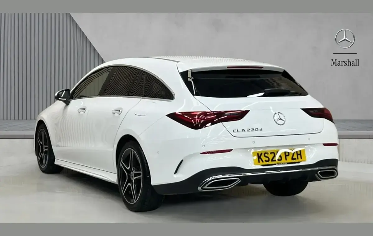 Used Mercedes CLA220 Executive 190 HP (139 kW) 2025 White Estate