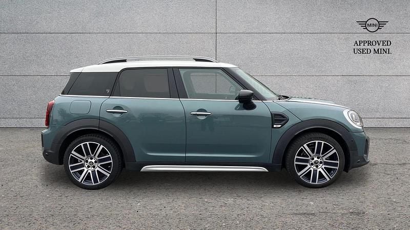 Used Mini Cooper Countryman Exclusive 134 HP (98 kW) 2022 Green SUV