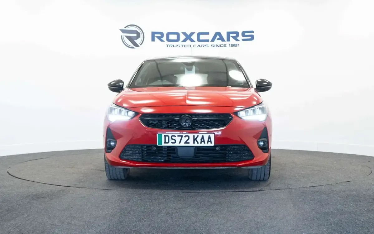 Begagnad Vauxhall Corsa-e Edition 100 kW (136 HK) 2022 Röd Halvkombi