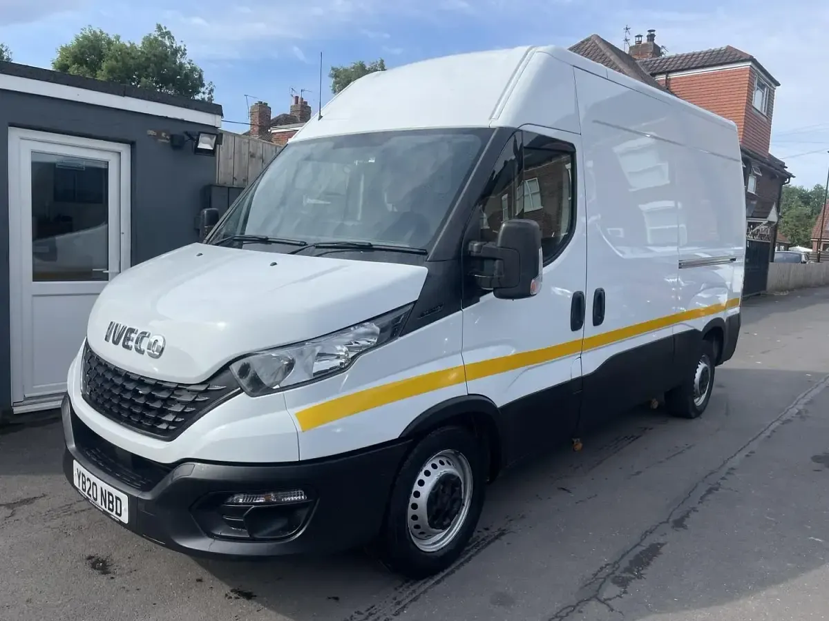 Used Iveco Daily 140 HP (102 kW) 2020 White Van