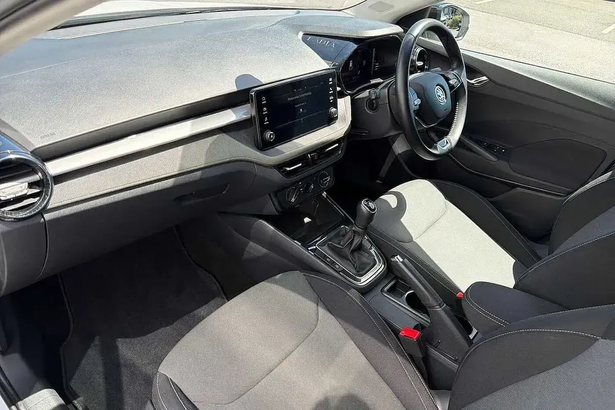 Used Skoda Fabia Colour Edition 113 HP (83 kW) 2024 Moon white metallic black magic pearl effect Hatchback