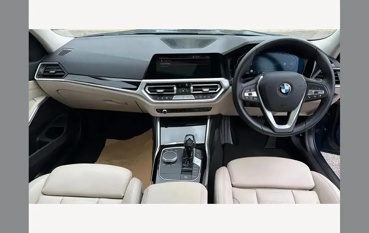 Used BMW 318 Sport Line 156 HP (114 kW) 2021 Blue Estate