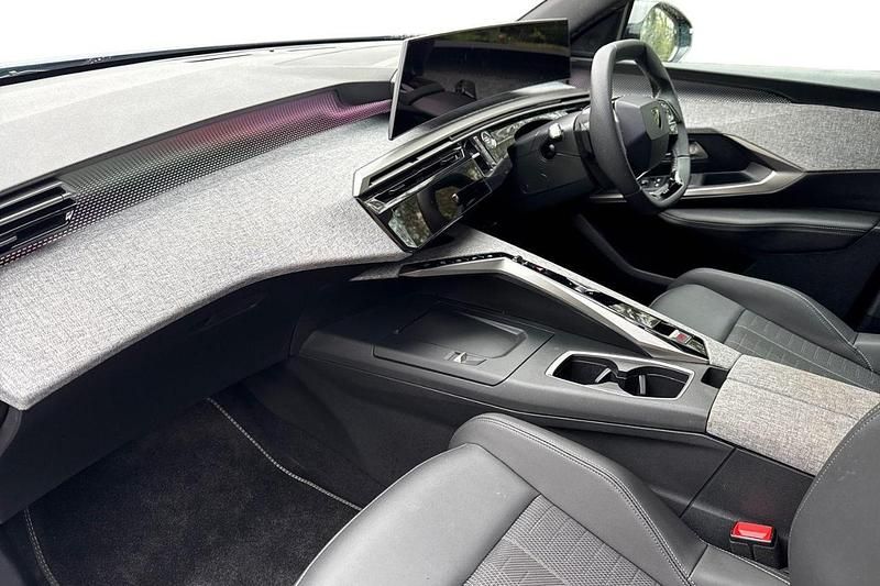 Used Peugeot 5008 GT 156 kW (213 HP) 2025 Blue SUV