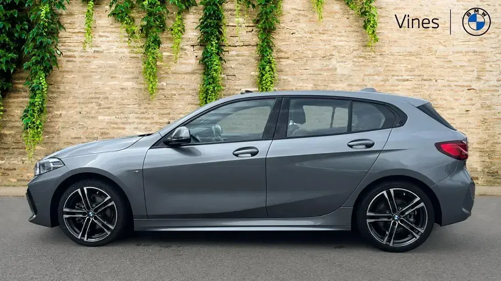 Used BMW 118 M Sport 134 HP (98 kW) 2023 Grey