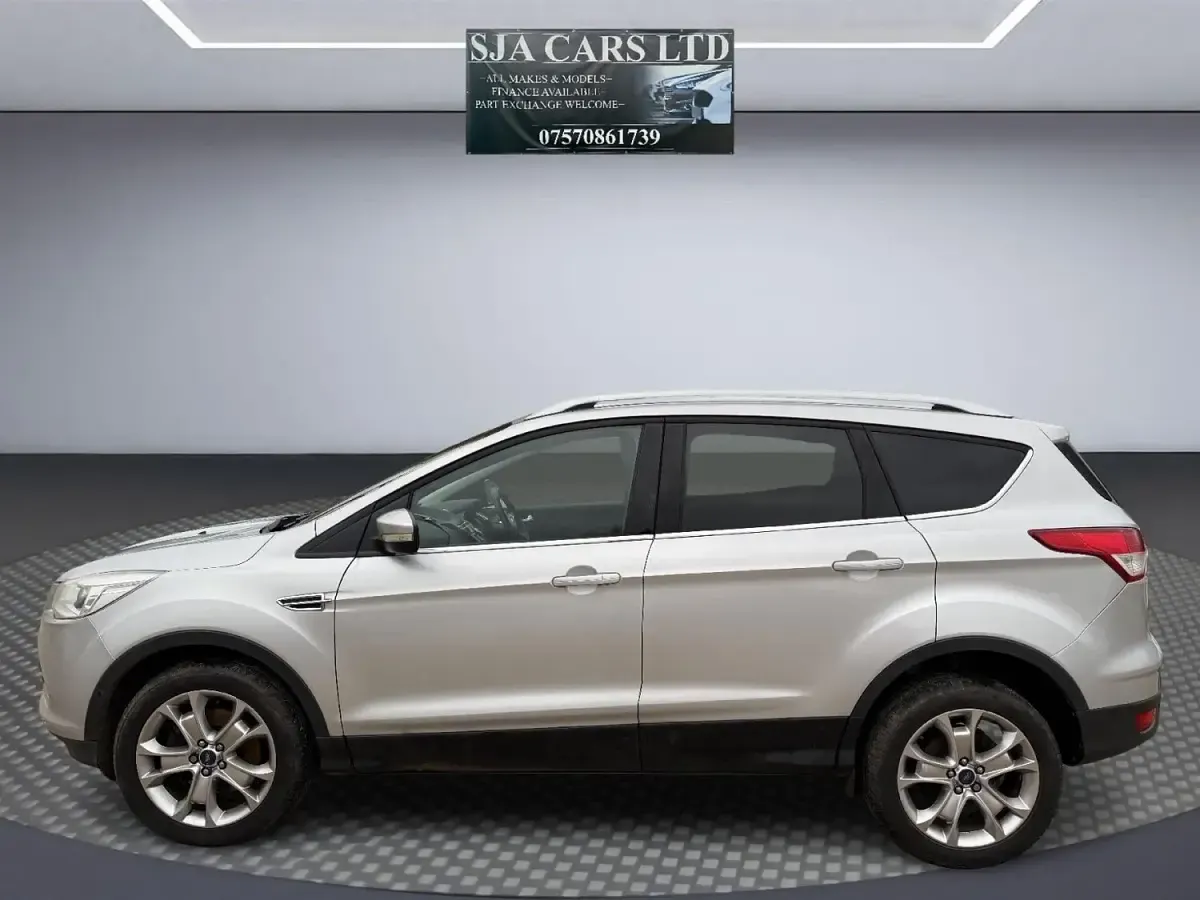 Used Ford Kuga Titanium 140 HP (102 kW) 2014 Silver SUV