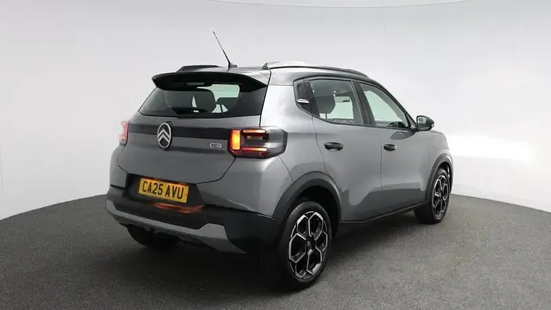 Used Citroën C3 PureTech 101 HP (74 kW) 2025 Grey SUV