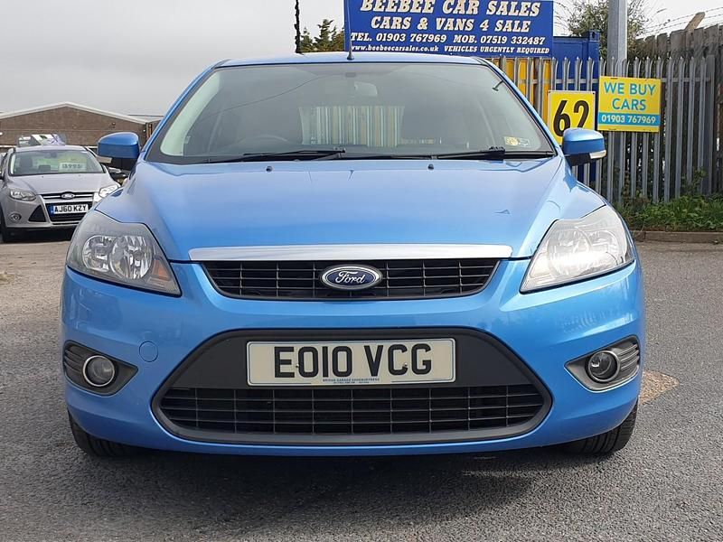 Used Ford Focus Zetec 99 HP (72 kW) 2010 Blue Hatchback