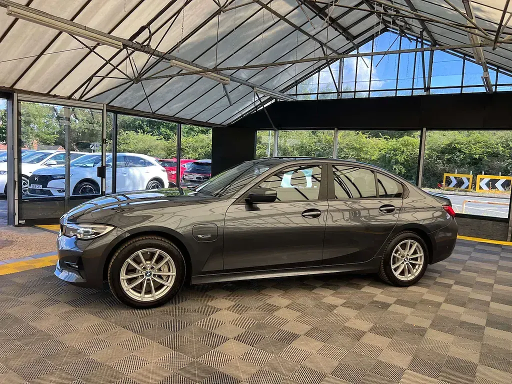 Used BMW 330e Luxury Line 2021 Grey Sedan