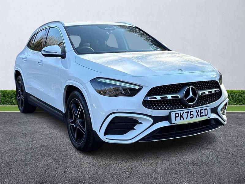 New Mercedes GLA200 Executive 163 HP (119 kW) 2025 White SUV