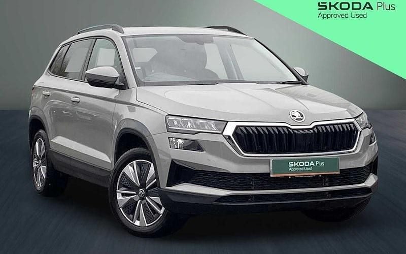 Meteor grey Used 2023 Skoda Karoq SE Drive SUV | £20,411 (Good price) - Image 1/4
