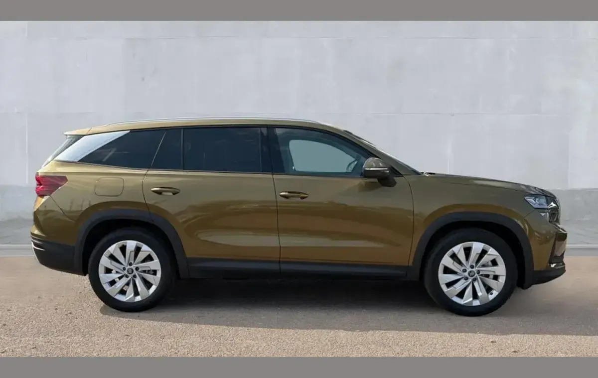Used Skoda Kodiaq SE L 150 HP (110 kW) 2026 Bronx gold metallic SUV