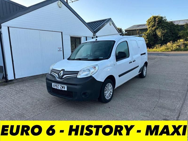 White Used 2017 Renault Kangoo Business MPV | £4,000 (Fair price) - Image 1/2