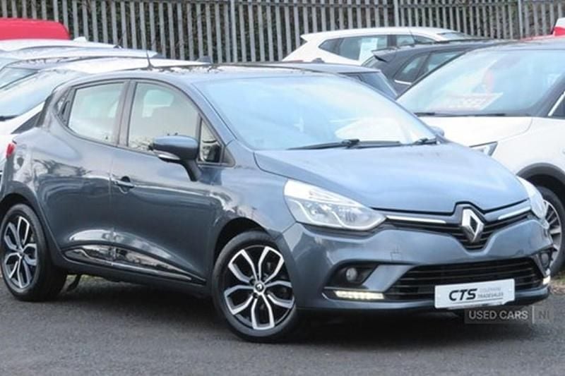 Grey Used 2025 Renault Clio V Play Hatchback | £7,295 (Super price) - Image 1/1