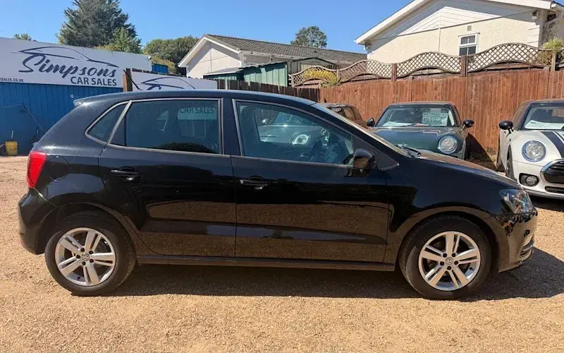 Used VW Polo Edition 75 HP (55 kW) 2017 Black Hatchback