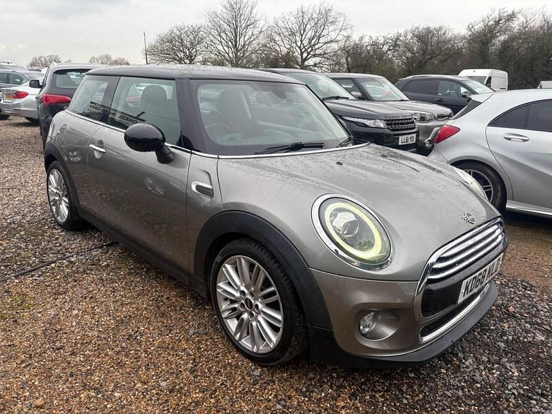Usado Mini Cooper Hatch 2018 Prateado Citadino