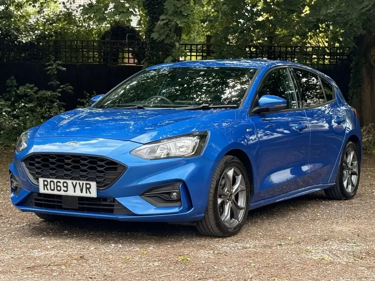 Used Ford Focus ST-Line 125 HP (91 kW) 2019 Blue Hatchback