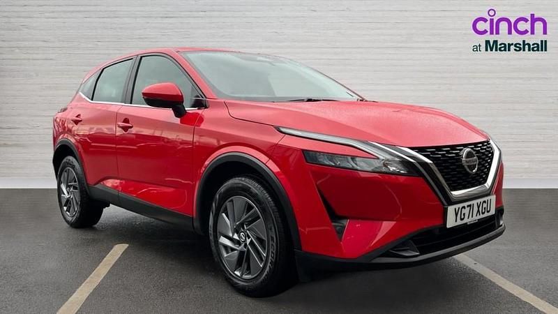 Red Used 2021 Nissan Qashqai Acenta Premium SUV | £14,220 (Super price) - Image 1/4