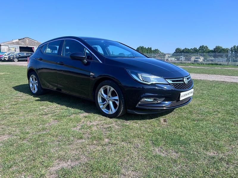 Blue Used 2018 Vauxhall Astra SRi Hatchback | £5,895 (Super price) - Image 1/4