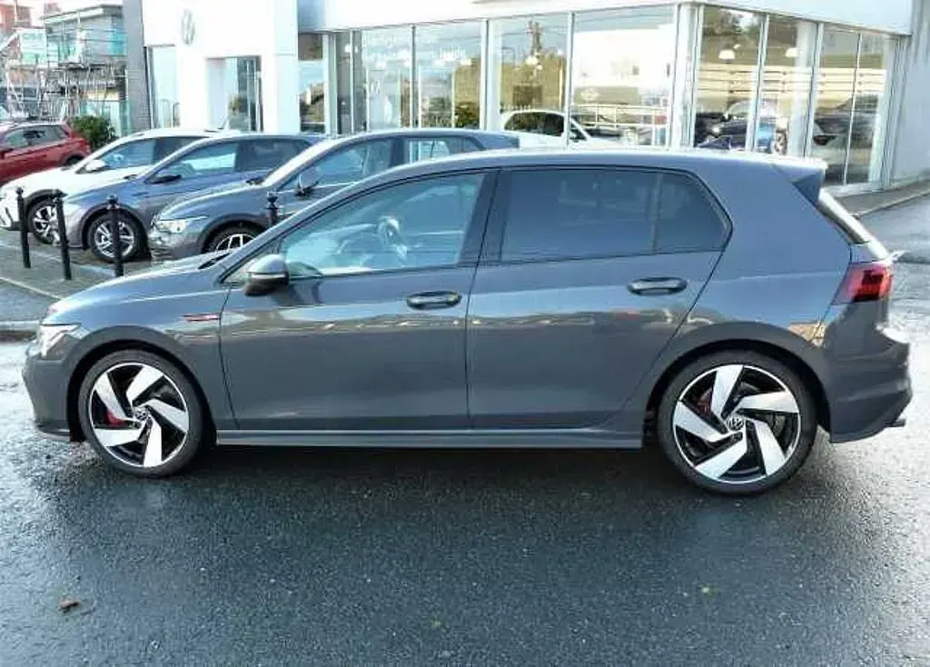 Used VW Golf VIII GTI 245 HP (180 kW) 2022