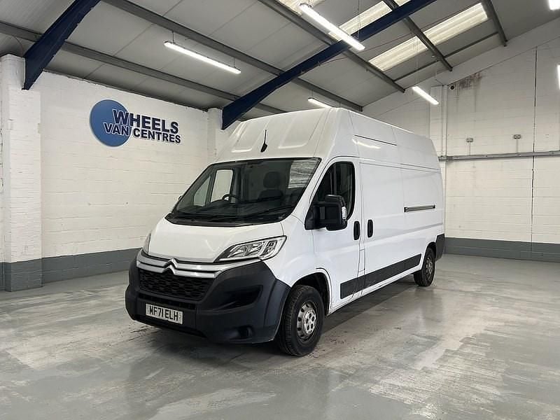 Used Citroën Relay 140 HP (102 kW) 2021 White Van