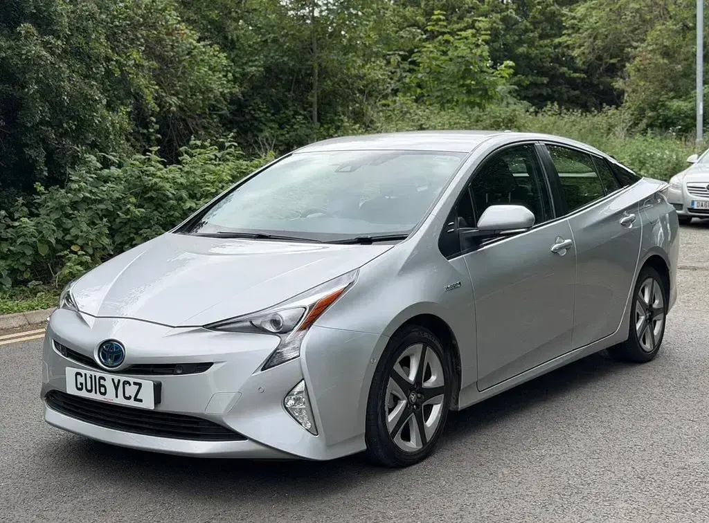 Used Toyota Prius Business Edition 2016 Silver Hatchback