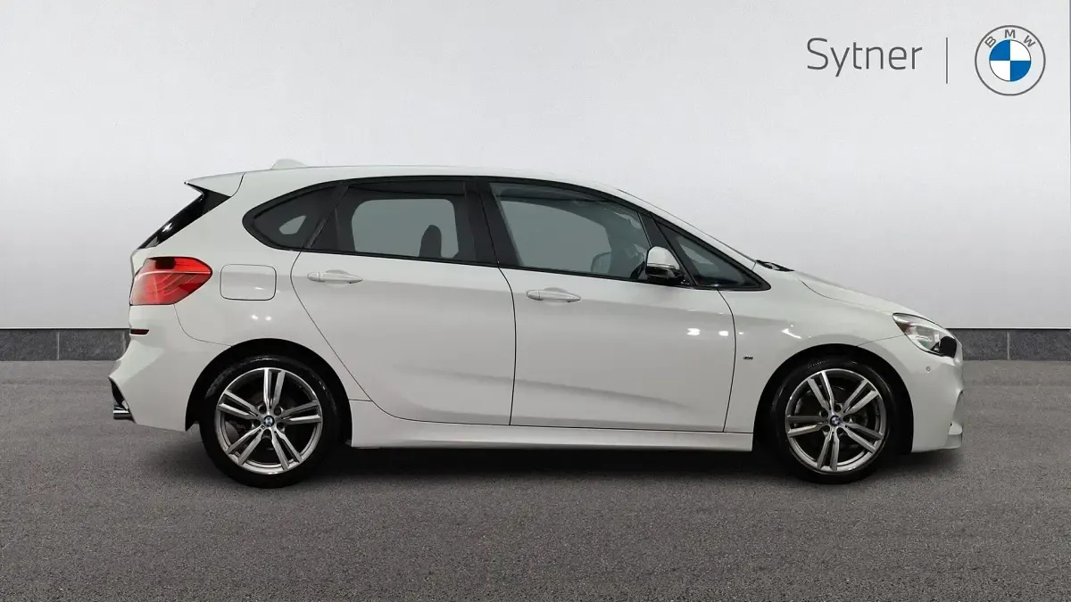 Used BMW 220 Active Tourer M Sport 187 HP (137 kW) 2017 White MPV