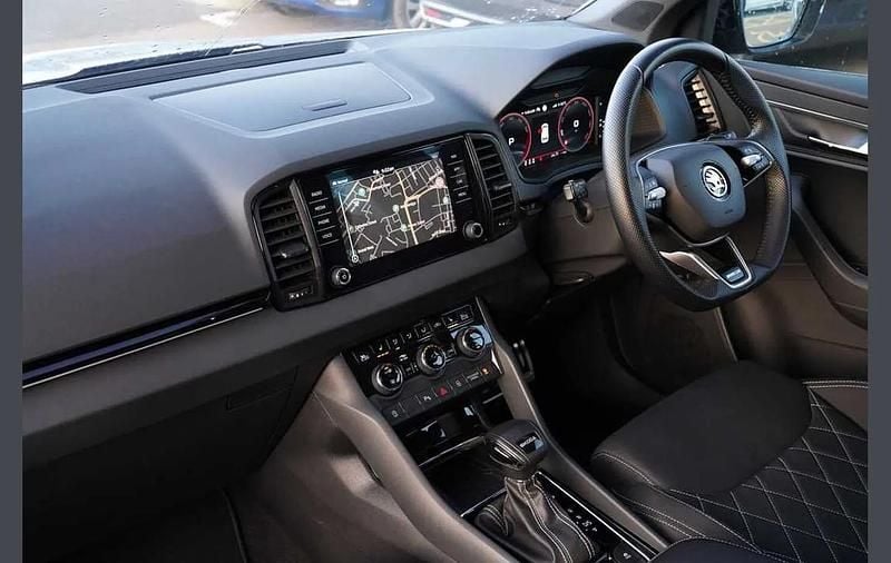 Used Skoda Karoq SportLine 147 HP (108 kW) 2024 Grey SUV