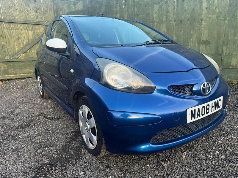 Used Toyota Aygo 67 HP (49 kW) 2008 Blue Hatchback