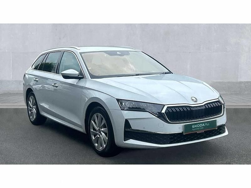 Moon white metallic Used 2025 Skoda Octavia SE L Estate | £24,750 (A bit pricey) - Image 1/4