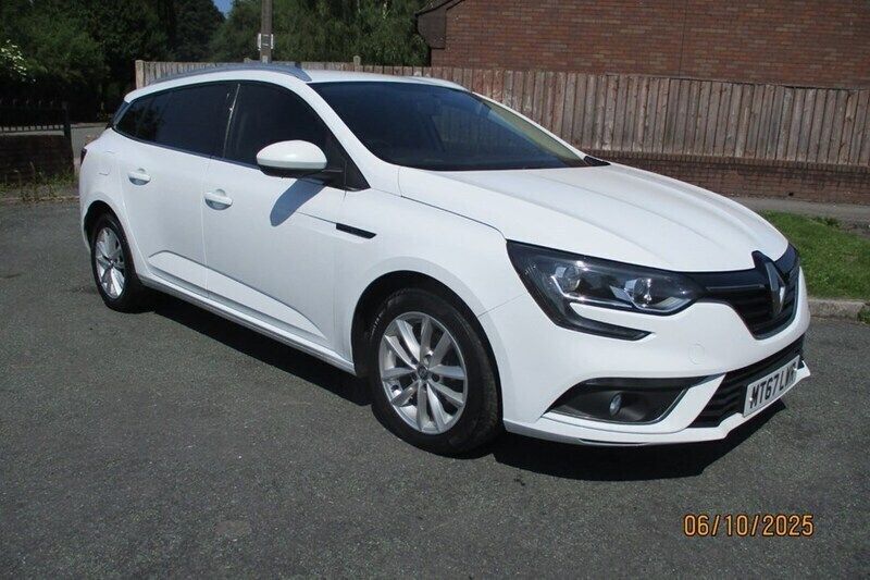 Used 2017 Renault Mégane IV Expression+ Estate | £4,995 (Fair price) - Image 1/1