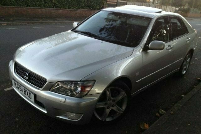 Used Lexus IS200 153 HP (112 kW) 2001 Sedan