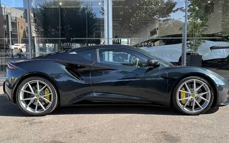 Used Lotus Emira 405 HP (297 kW) 2025 Coupe