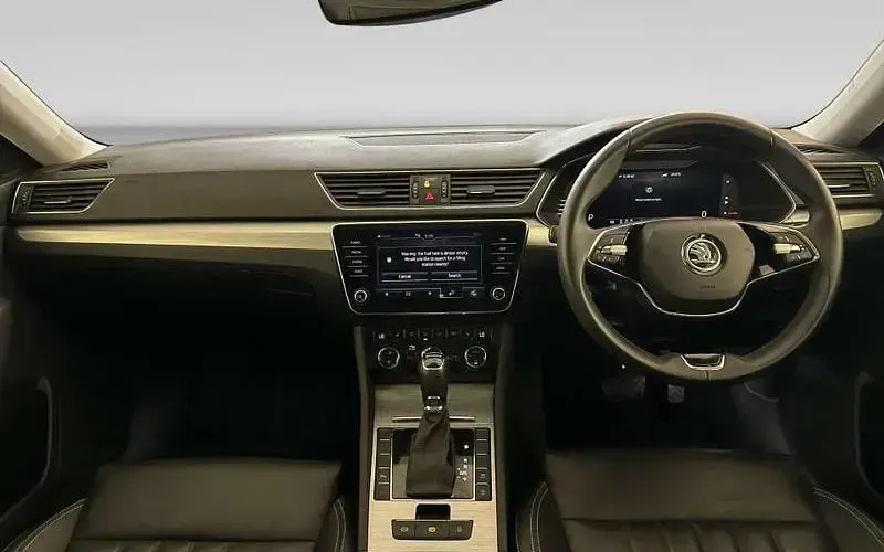 Used Skoda Superb SE Technology 150 HP (110 kW) 2023 Silver Hatchback