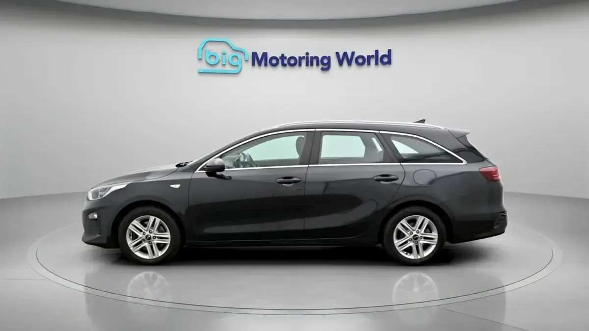 Używany Kia Ceed 2020 Czarny Hatchback