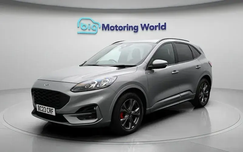 Used Ford Kuga ST-Line 225 HP (165 kW) 2023 Silver SUV