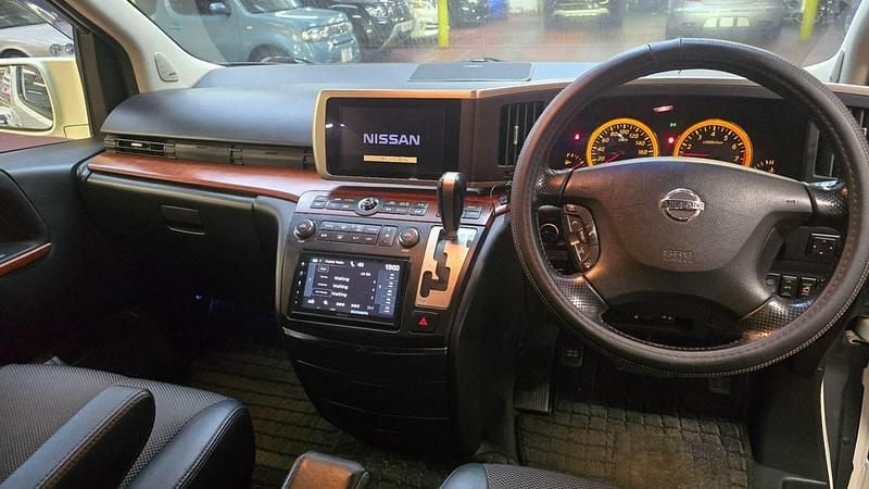 Used Nissan Elgrand 2025 White