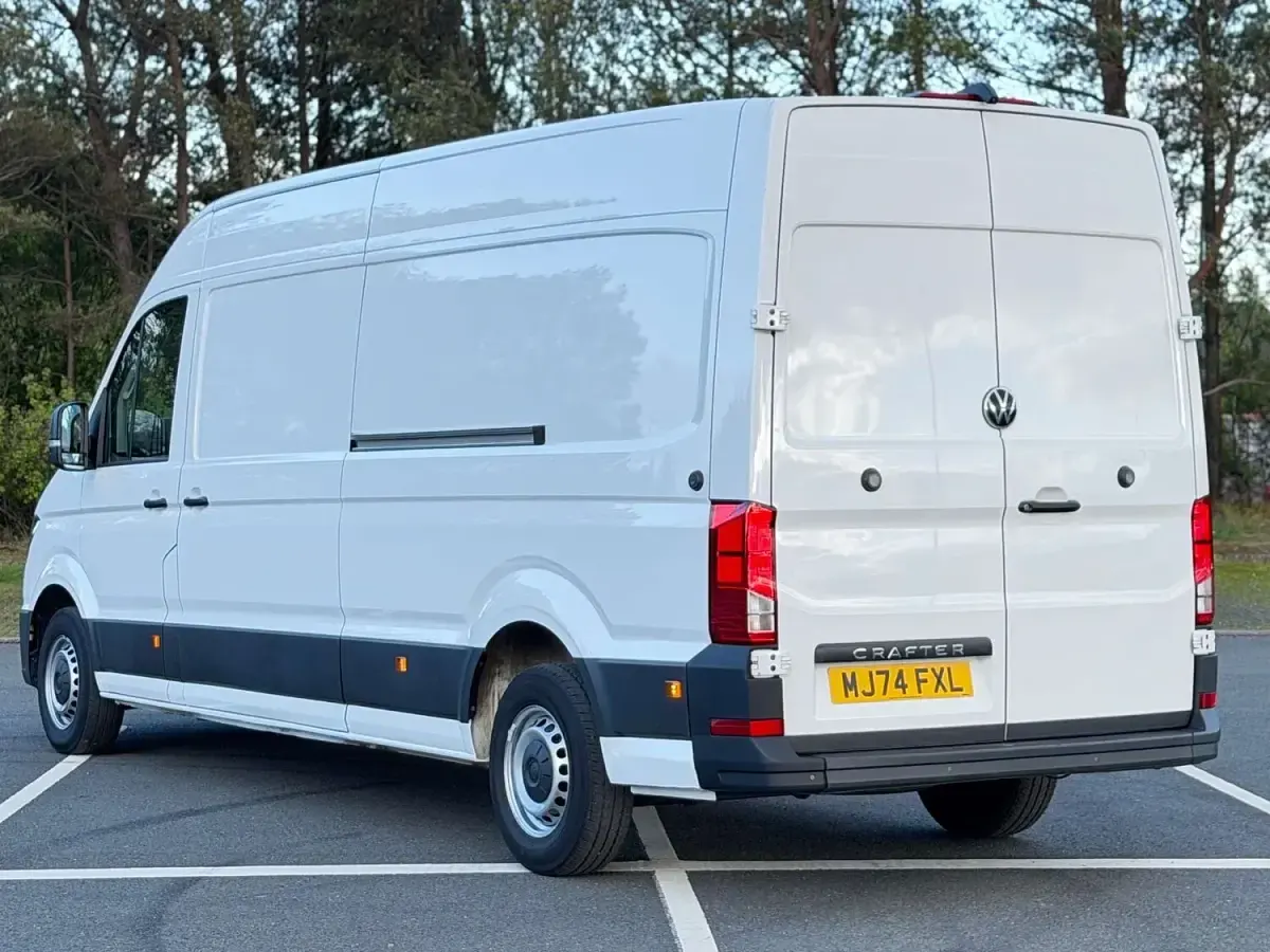 Used VW Crafter 140 HP (102 kW) 2024 White Van