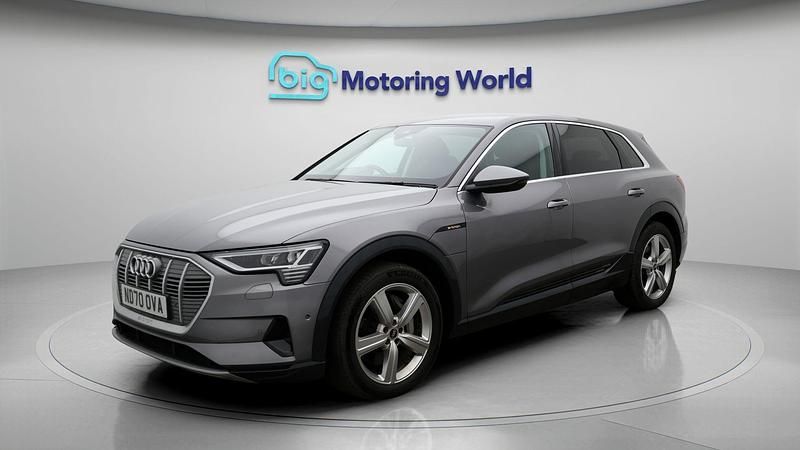 Usado Audi e-tron 300 kW (408 HP) 2020 Cinzento SUV