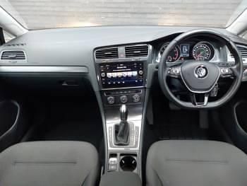 Used VW Golf VII SE 125 HP (91 kW) 2017 Grey Hatchback