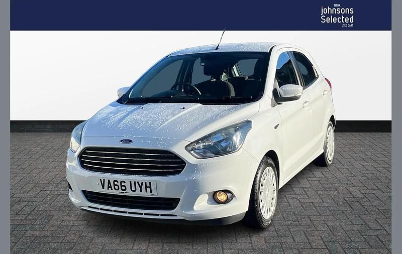 Used Ford Ka Plus Studio 68 HP (50 kW) 2017 White Hatchback