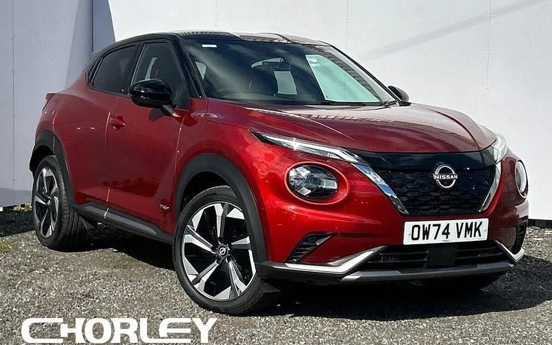 Red Used 2025 Nissan Juke Tekna+ SUV | £23,939 (Expensive) - Image 1/4