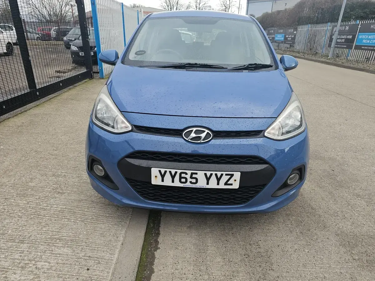 Used Hyundai i10 SE 66 HP (48 kW) 2016 Blue Hatchback