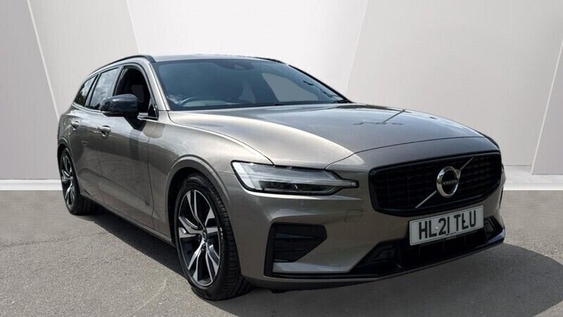 Pebble grey Used 2021 Volvo V60 R-Design Estate | £21,590 (Fair price) - Image 1/4