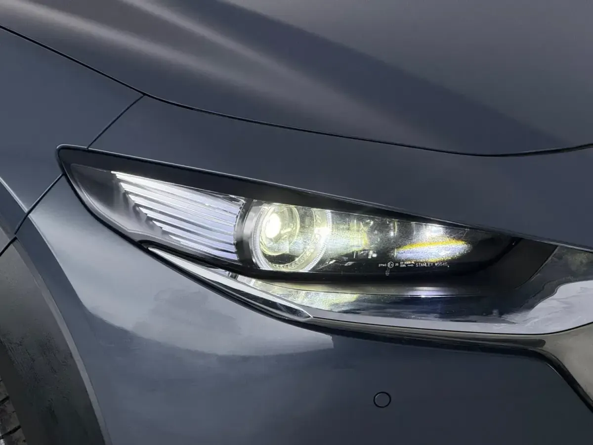 Begagnad Mazda CX-30 Inclusive 2021 Grå SUV