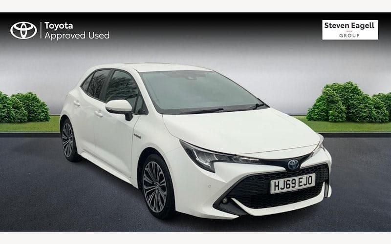 Used 2022 Toyota Corolla Design Hatchback | £15,159 (Good price) - Image 1/3