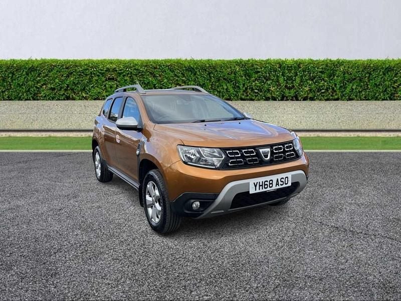 Orange Used 2018 Dacia Duster Comfort SUV | £8,699 (Fair price) - Image 1/4